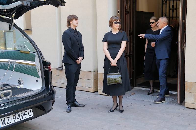 Na pogrzebie Roberta Smoktunowicza dużo łez i smutku. Żona modelka Zofia Ragankiewicz, Joanna Racewicz…