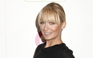 Nicole Richie w grzywce (FOTO)