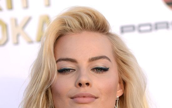 Margot Robbie na premierę zabrała swoją mamę. Zobaczcie te dwie piękności na czerwonym dywanie