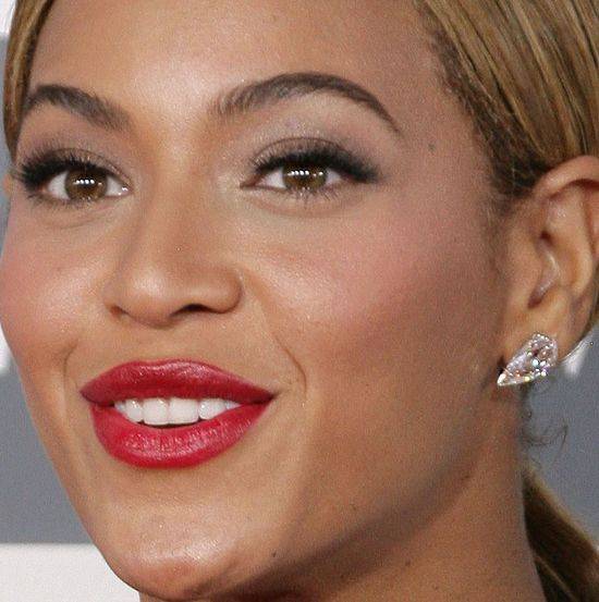 Zoom na twarz Beyonce