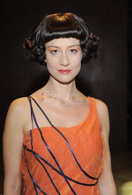 Maja Ostaszewska jako bogini i jako “dziunia”