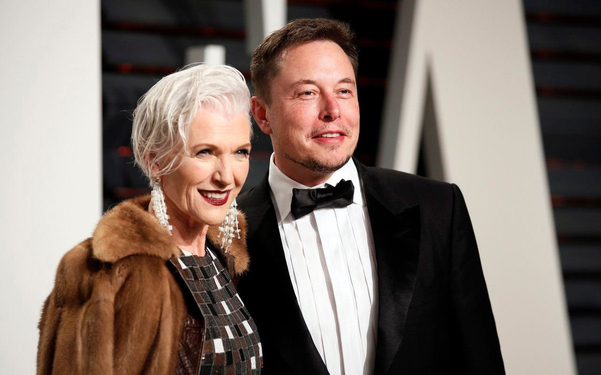 Maye Musk gdy odwiedza bogatego syna, śpi w GARAŻU, “Tak to już jest”