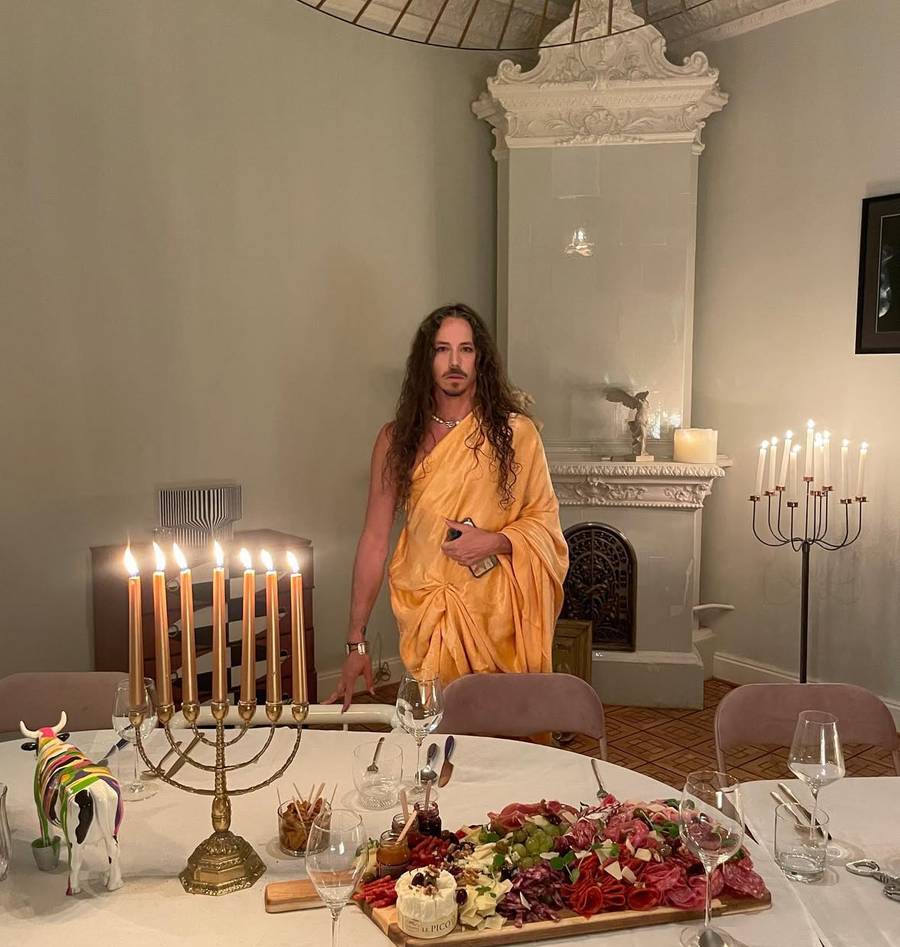 Tak wygląda dom Michała Szpaka. Ekscentryczne wnętrza w uroczej kamienicy