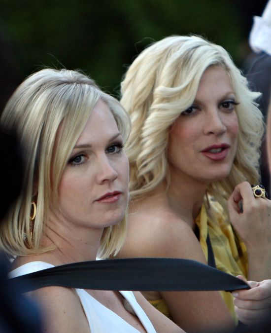 tori-spelling-jennie-garth-4