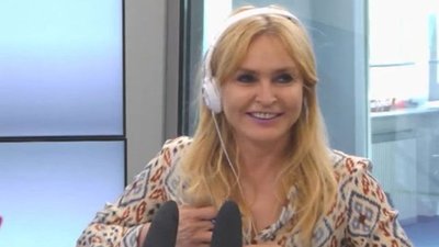 Wpadka Olejnik – rozpięła się jej bluzka (FOTO)