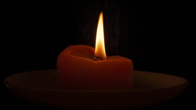 Dramat rozegrał się nocą. Tragiczna śmierć milionera i jego rodziny wstrząsa