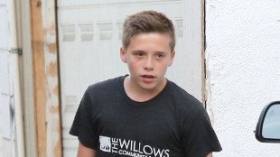 Brooklyn Beckham bierze lekcje gry na gitarze