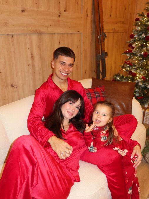 Wersow i Friz pokazują córkę internautów, fot. Instagram