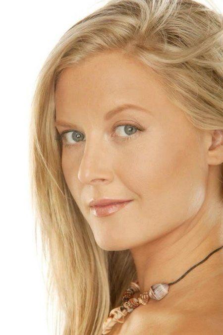 Carrie Anne Fleming/ X