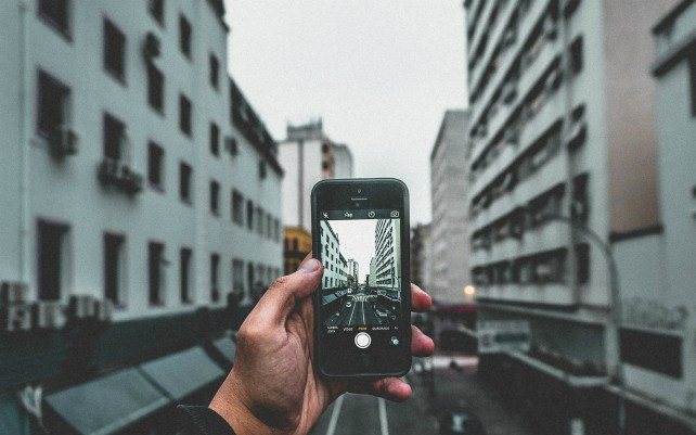 Wielofunkcyjne telefony komórkowe znakiem czasów