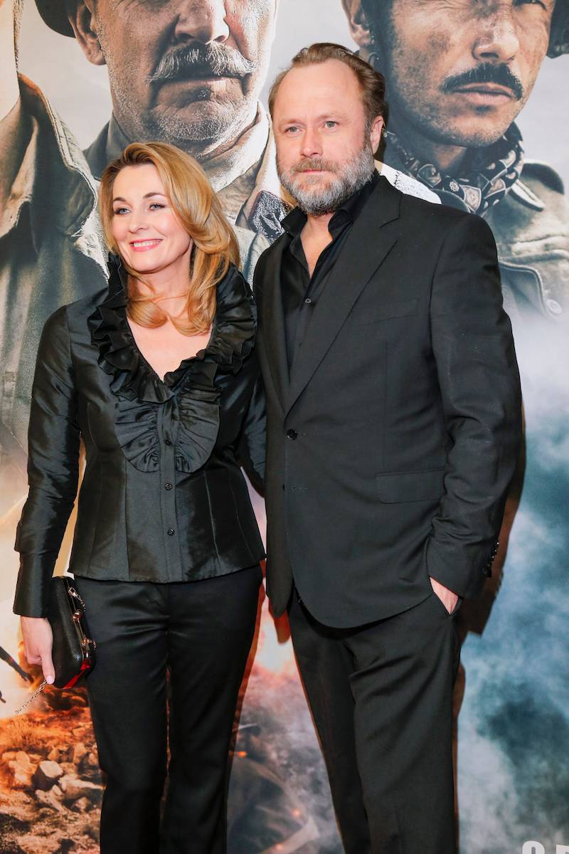 Premiera filmu “Czerwone maki”: Niezadowolona Helena Englert, Boczarska i Banasiuk, Maria Dębska…