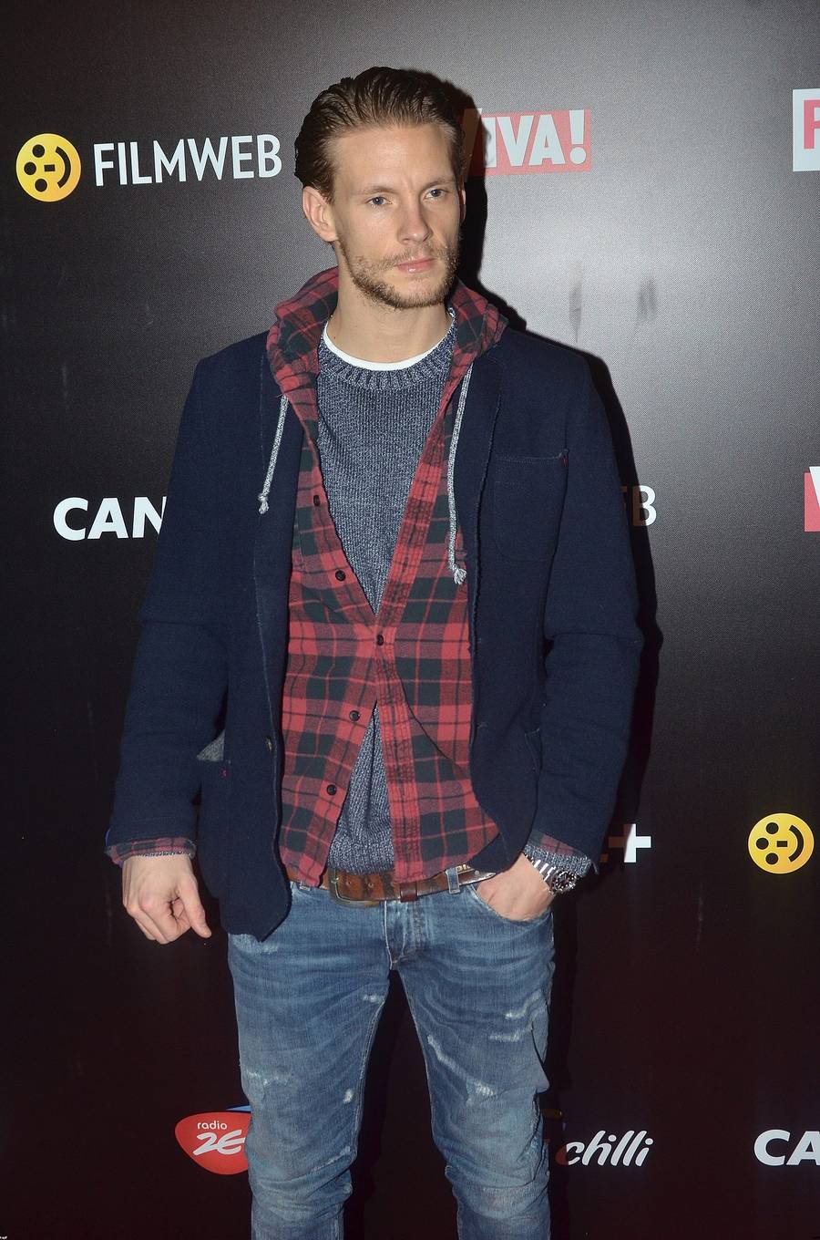 Sebastian Fabijański na starych zdjęciach. Ależ on miał CIAŁO!