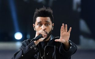 O tym, jak hejterzy zbliżyli Selenę Gomez do The Weeknd