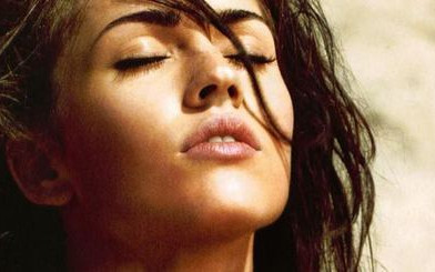 Megan Fox dla “Areny\”.