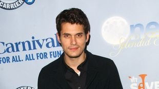 Kto tak wycałował Mayera? (FOTO)