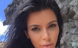 Kim Kardashian skopała pupę Beyonce (FOTO)