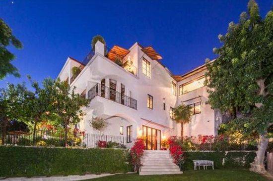 Stary dom  Megan Fox