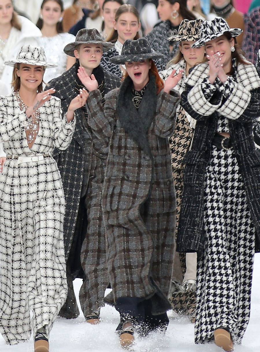 NIEZWYKŁY pokaz Chanel – dwa tygodnie po śmierci Karla Lagerfelda