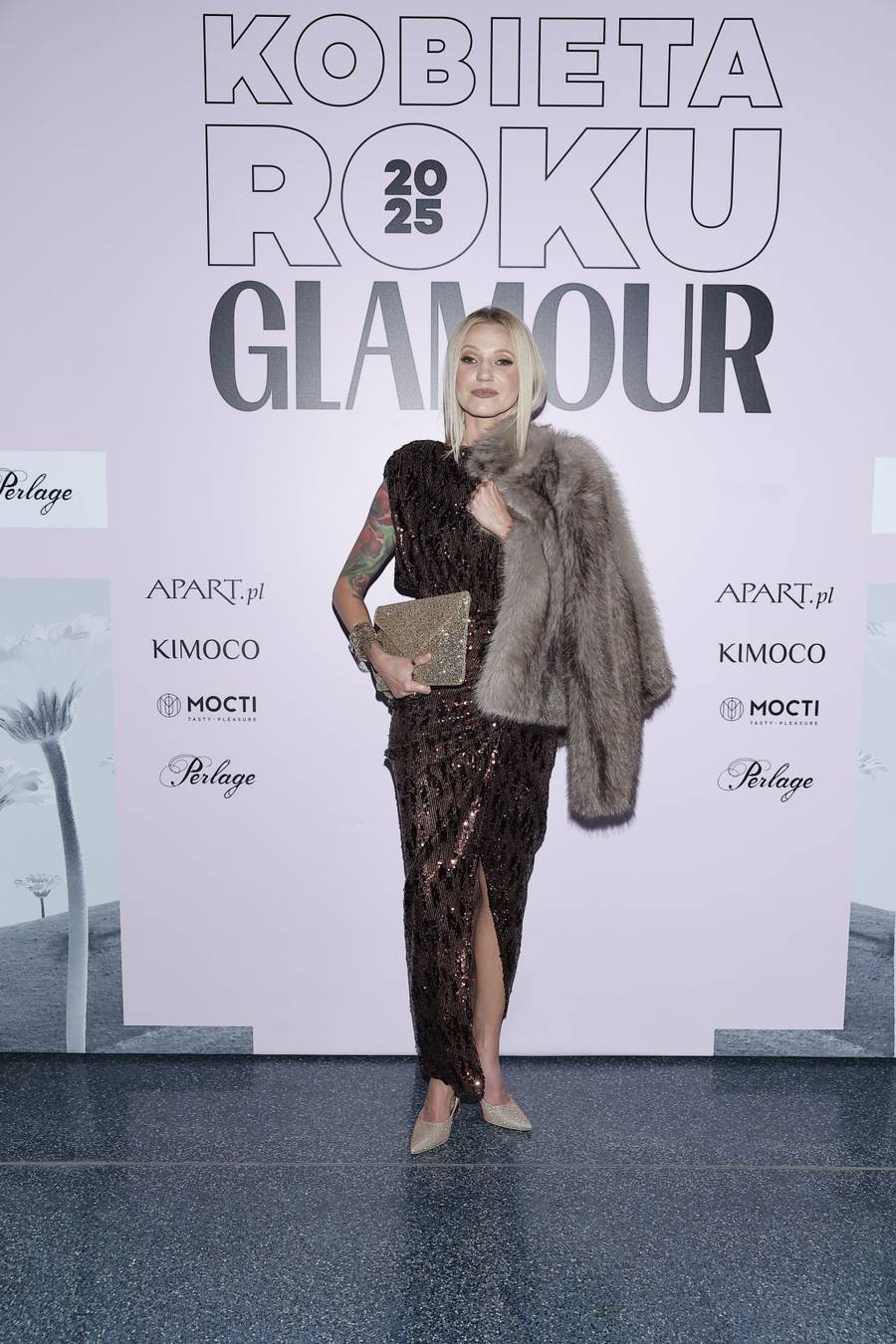 Plejada gwiazd na gali Kobieta Roku Glamour! Śnieżna Doda, prawie naga Julia Wieniawa, Sandra Kubicka, Steczkowska