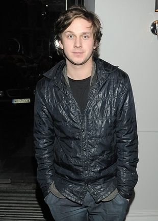 antek-krolikowski-polski-logan-lerman-R1