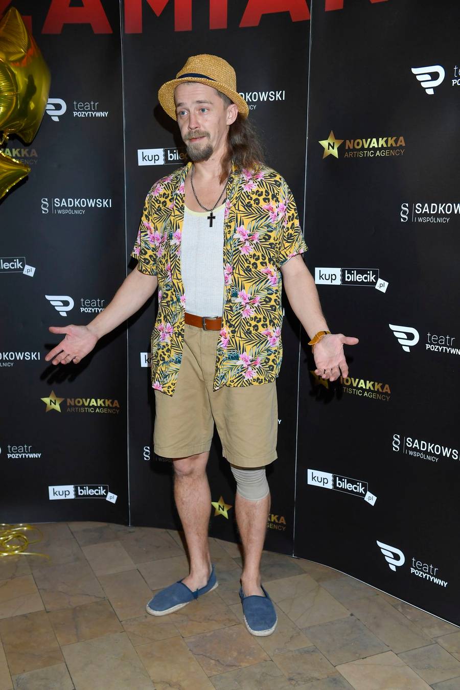 To NIE JEST Doda :) Która gwiazda błysnęła ciałem na premierze? (ZDJĘCIA)