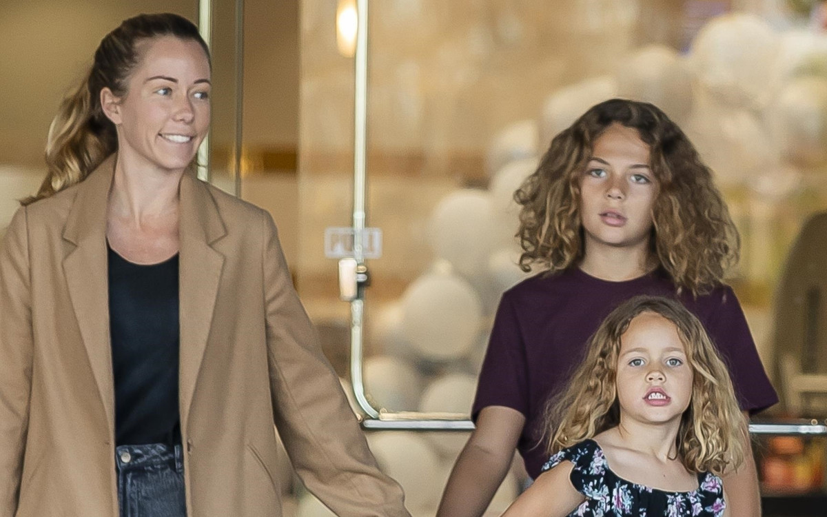 Były króliczek Playboya, Kendra Wilkinson ma już takie duże dzieci (ZDJĘCIA)