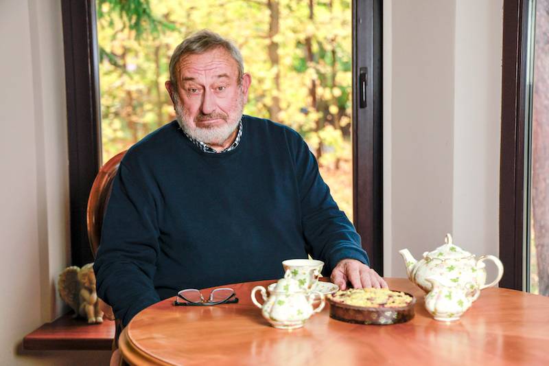 Tadeusz Drozda uchylił drzwi swojego domu. Legenda telewizyjna ma wnętrza z duszą i klasą (FOTO)