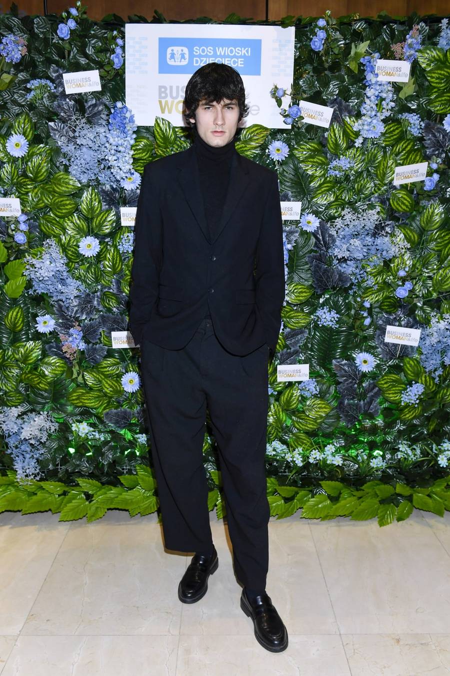 Miłosne czułości na Gali charytatywnej! Marcin Hakiel z nową partnerką, Jacek Borkowski z czwartą żoną (FOTO)