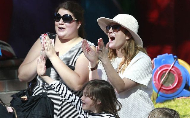 Drew Barrymore po drugiej ciąży tyje w oczach