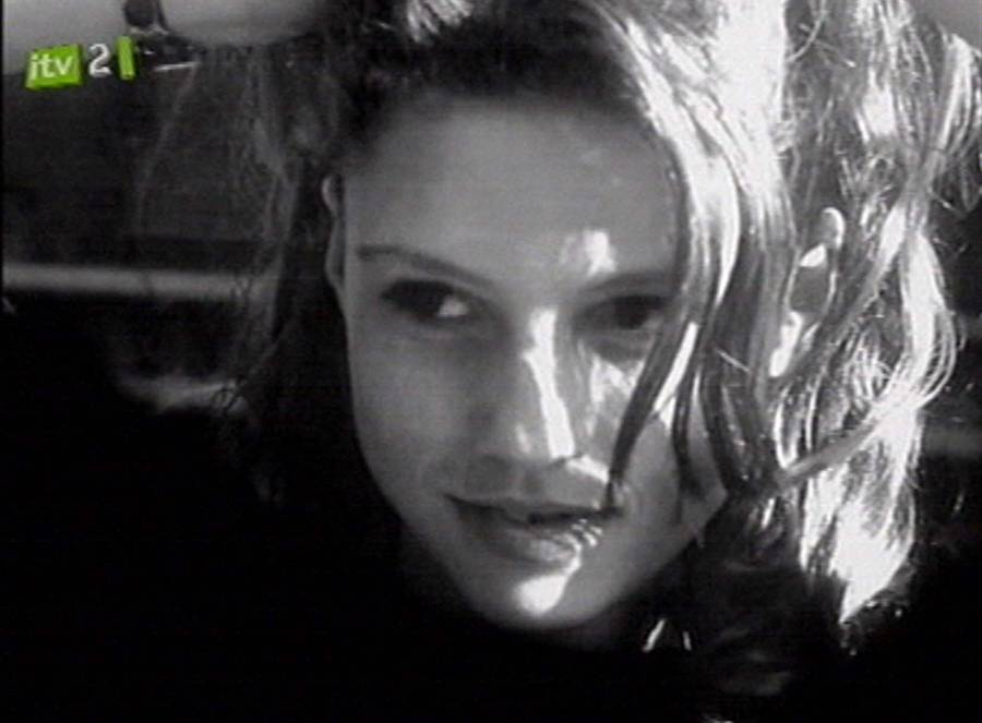 Katie Price w przeszłości była przepiękną kobietą. Na operacje plastyczne wydała PÓŁ MILIONA złotych! (ZDJĘCIA)