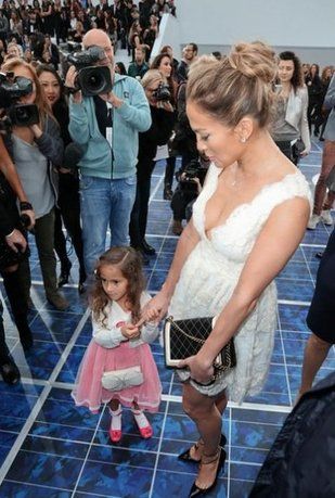 jennifer-lopez-33-R1