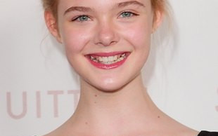 Słodka i dziewczęca Elle Fanning (FOTO)