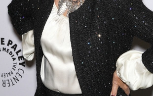 Ciekawe, ile Joan Collins wydaje na operacje plastyczne?