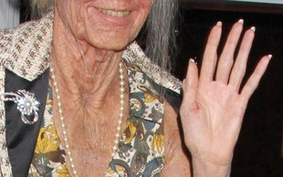 Nie poznacie jej w tym kostiumie! (FOTO)