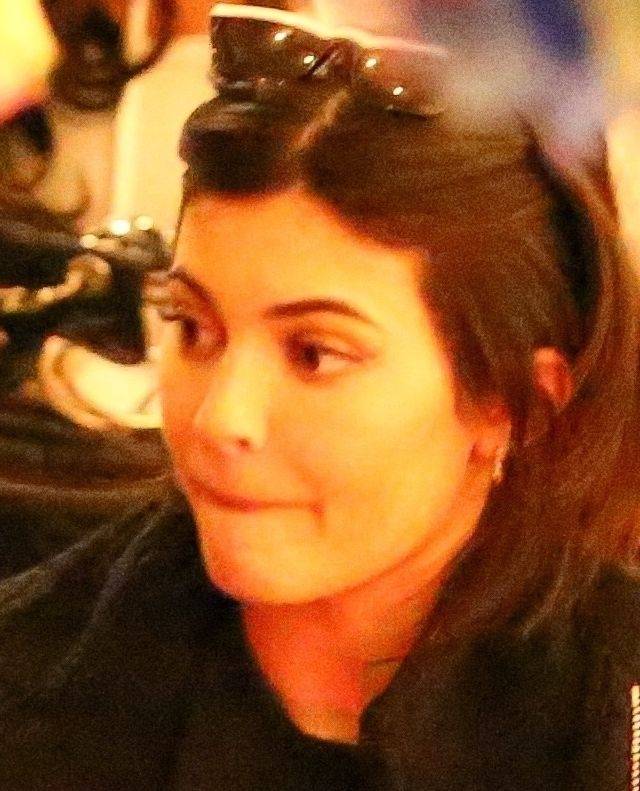 Kylie Jenner BEZ MAKIJAŻU