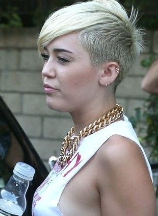 miley-cyrus-97-R1