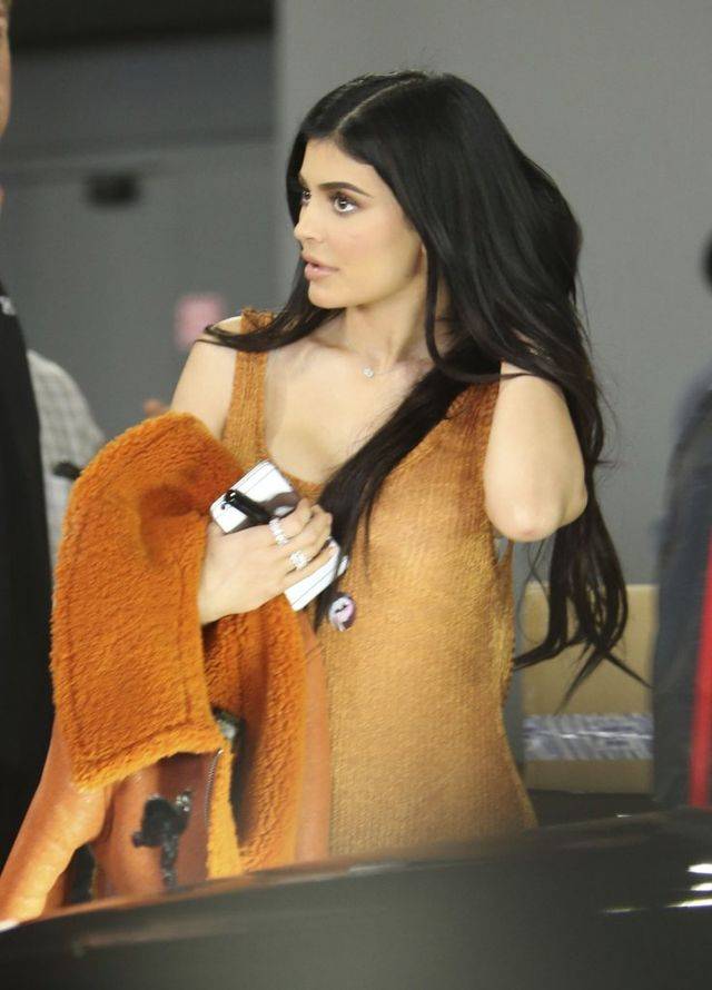 Asystentka Kylie Jenner: Poprosiła mnie, bym zamknęła drzwi i…