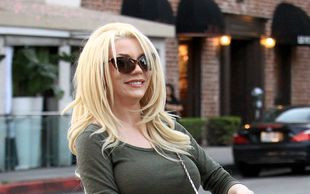 Pół roku temu chodziła z łysą głową po stracie dziecka (FOTO)