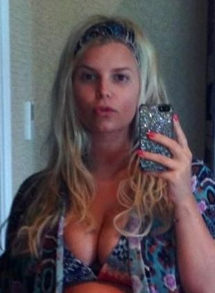 28-jessica-simpson-56-R1