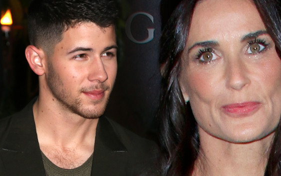 Demi Moore spotyka się z 30 lat młodszym Nickiem Jonasem? Poznała ich jej córka