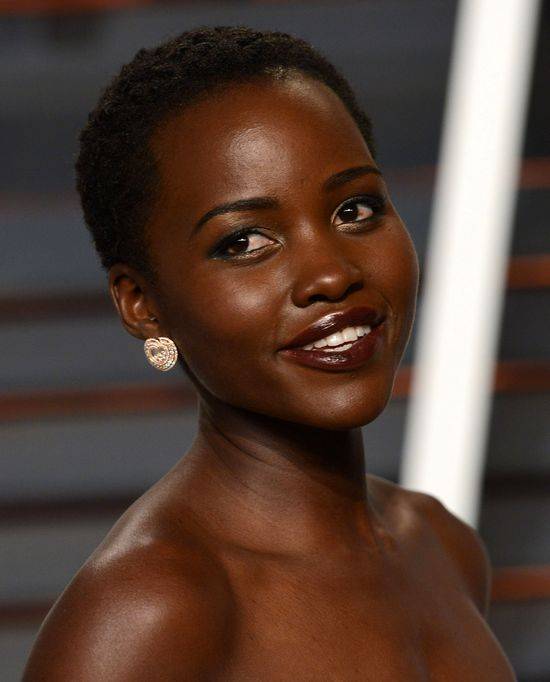 Chwała gwizdom, które jeszcze mają NATURALNE WŁOSY