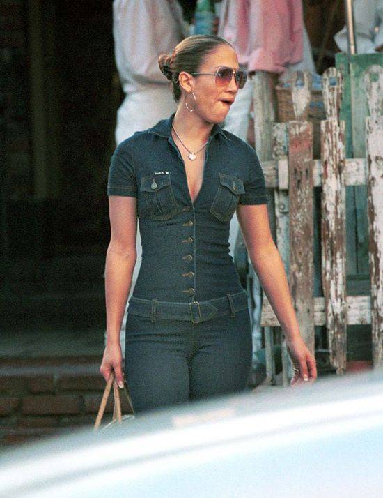 Jak wyglądała Jennifer Lopez przed epoką wypełniaczy, botoksu i powiększanych ust?