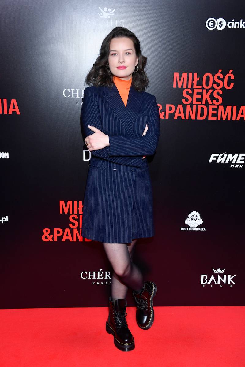 Premiera filmu “Miłość, seks & pandemia”. Anna Mucha z partnerem, Małgorzata Rozenek z Radkiem