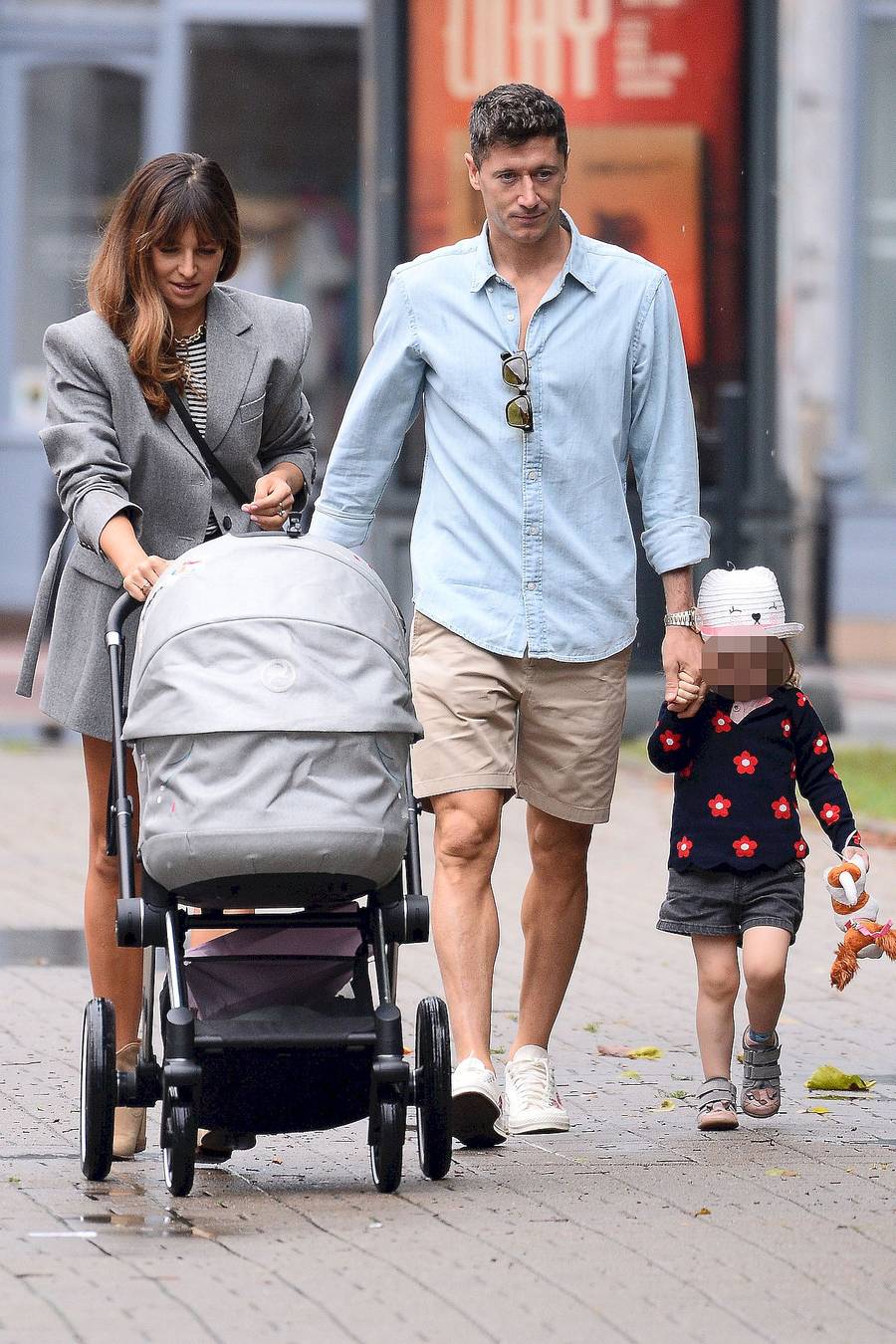 Lewandowscy idą na śniadanie