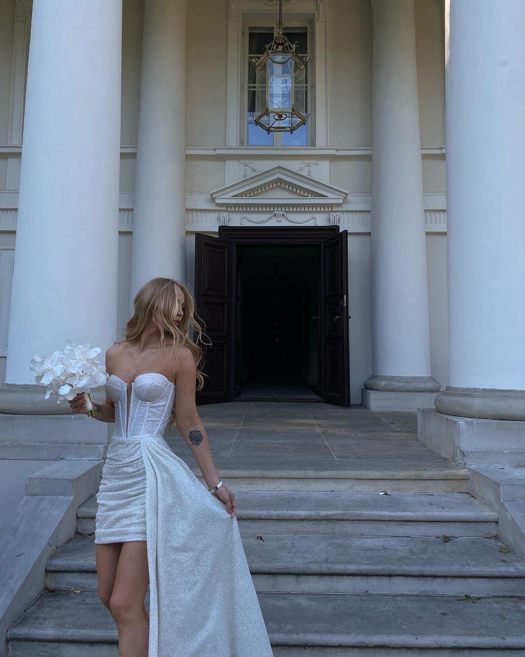 Andziaks pokazała drugą suknie ślubną. Fani zachwyceni, ale uwagę zwraca podobieństwo do druhen