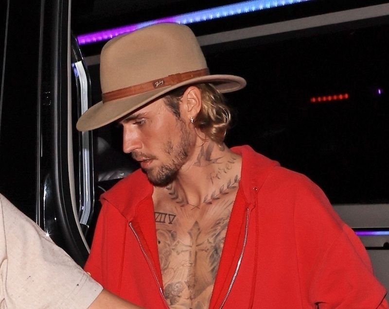 Los Angeles, CA - New parents Justin Bieber and Hailey Bieber are seen arriving to church services in Los Angeles. BACKGRID USA 25 SEPTEMBER 2024,Image: 911981681, License: Rights-managed, Restrictions: UWAGA - ZDJĘCIA PAPARAZZI. BRAK ZGODY NA WIZERUNEK. PUBLIKACJA NA WYŁĄCZNĄ ODPOWIEDZIALNOŚĆ REDAKCJI. Jesli zdjęcia przedstawiają dzieci - proszę zapikslować ich twarze., Model Release: no, Pictured: Justin Bieber, Credit line: The Hollywood Curtain / BACKGRID / Backgrid USA / Forum