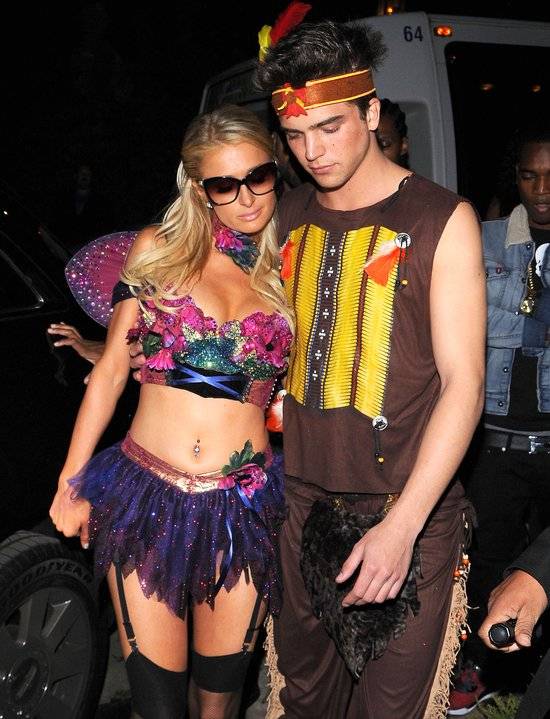 Paris Hilton w kostiumie elfa na Halloween