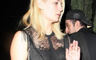 Misha Barton pozywa własną matkę!