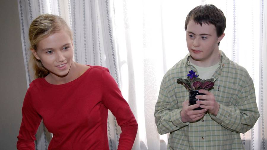 Grał brata Kaczorowskiej. Jak dziś wygląda serialowy Maciek z "Klanu"? Fot. AKPA.