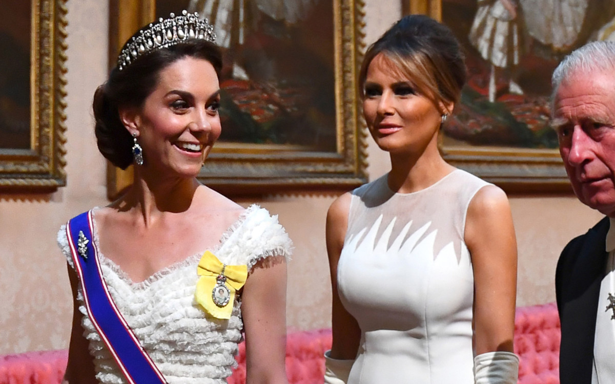 Księżna Kate czy Melania Trump – która lepiej wyglądała w białej sukni?